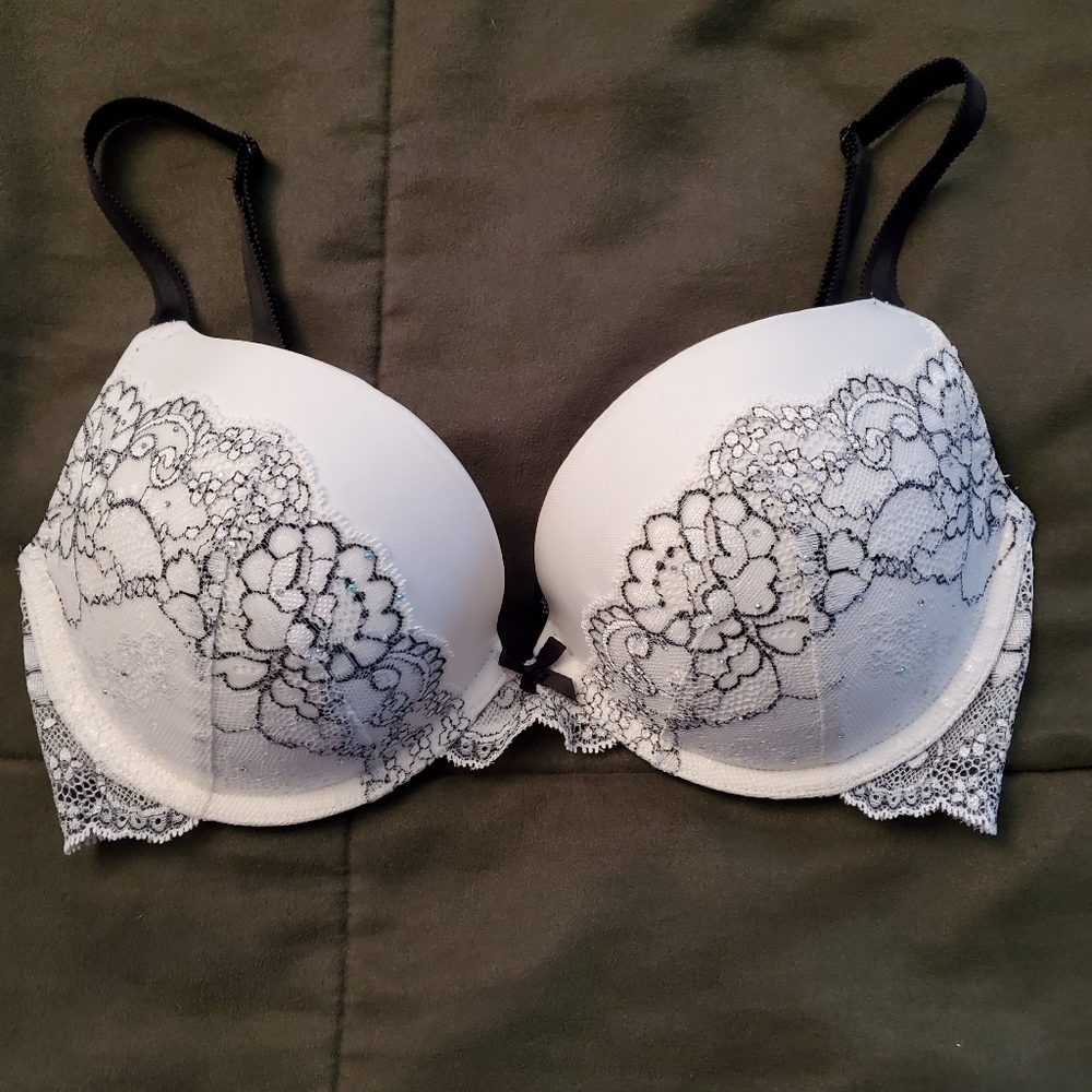 Victoria Secret Dream Angels push up bra 32DD